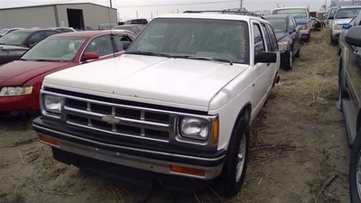 S10BLAZER 1994 Fuel Filler Door 686748 Foto 1 de 4