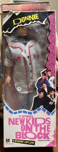 Nueva figura de muñeca suelta Kids On the Block NKOTB Donnie Hangin' 1990 #9902 - Imagen 1 de 6