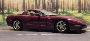 **READ** 1/18 AutoArt Chevrolet Corvette C5 50th Anniversary Maroon Diecast - Picture 1 of 16