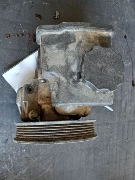 Bomba de dirección asistida 02-06 Dodge Sprinter 2500 05103795AA Foto 1 de 4