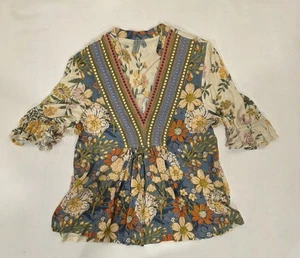 Top bohemio manga 1/2 estampado floral verde London en blanco para mujer. Talla XS - Imagen 1 de 4