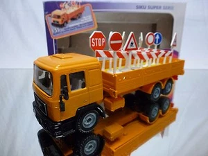 SIKU 2610 MAN TRUCK ROAD MAINTENANCE - YELLOW 1:55 - GOOD IN BOX - Picture 1 of 9