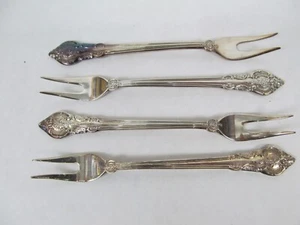 4 Wallace Silversmiths hors d'oeuvre Forks - Picture 1 of 3