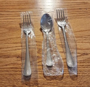 3pc. Silverware 2 Forks 1 Spoon Unbranded. Stainless Steel India cutlery - Picture 1 of 3