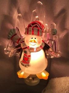 Christmas night light Acrylic Penguin scarf hat w/ice mountain behind MAX5257 - Picture 1 of 8