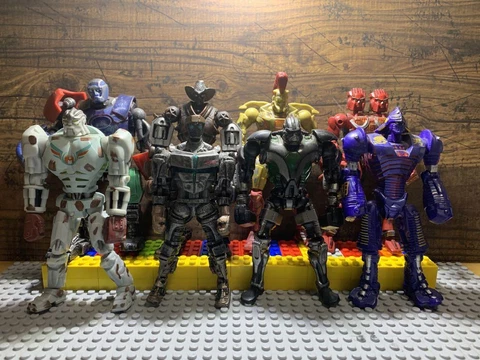 Real Steel Action Figure set 8:Noisy Boy  Used *JP Cover