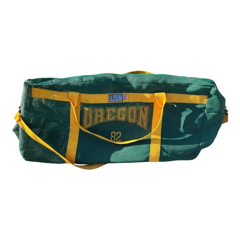 Oregon DUCKS Football TEAM ISSUED Buck's Bags MESH EQUIPMENT BAG  30 x 15 x 13 Cover