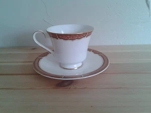 Royal Doulton - Meridian - Tea Cup / Saucer - Picture 1 of 1