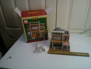 Lemax O'Connor's Biliardo Villaggio di Natale Casa - Foto 1 di 4