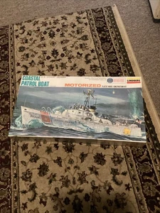 USCG COASTAL PATROL BOAT MOTORIZED 1977 Lindberg Model Kit 7409 1/80 SEALED BOX - Bild 1 von 3