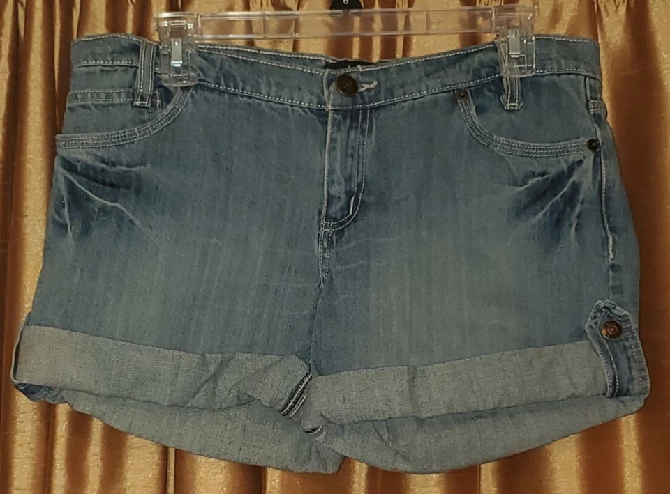 Pantalones cortos de jean Daisy Fuentes azules (talla 6) Foto 1 de 4