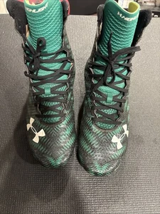 Under Armour Highlight Men's Size 9.5 Black/Green Football Cleats,Nice Condition - Picture 1 of 9