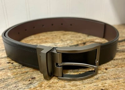 Cinturón marca Guess negro talla M 34-36 Foto 1 de 3