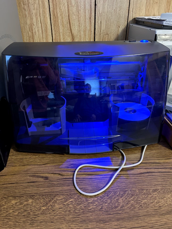 Impresora de discos DVD Primera Bravo 4100 Publisher serie 4100 Foto 1 de 1