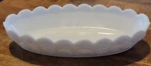 Westmorland Plato Ovalado para Servir Uvas y Hojas Vaso de Leche Blanco - Imagen 1 de 5