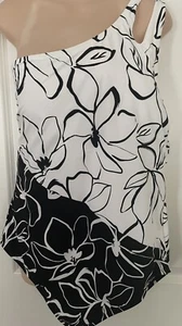 Womens 2X One Piece Swimsuit Plus Size 20W La Blanca Moonlit B & W $130 SALE NWT - Picture 1 of 5