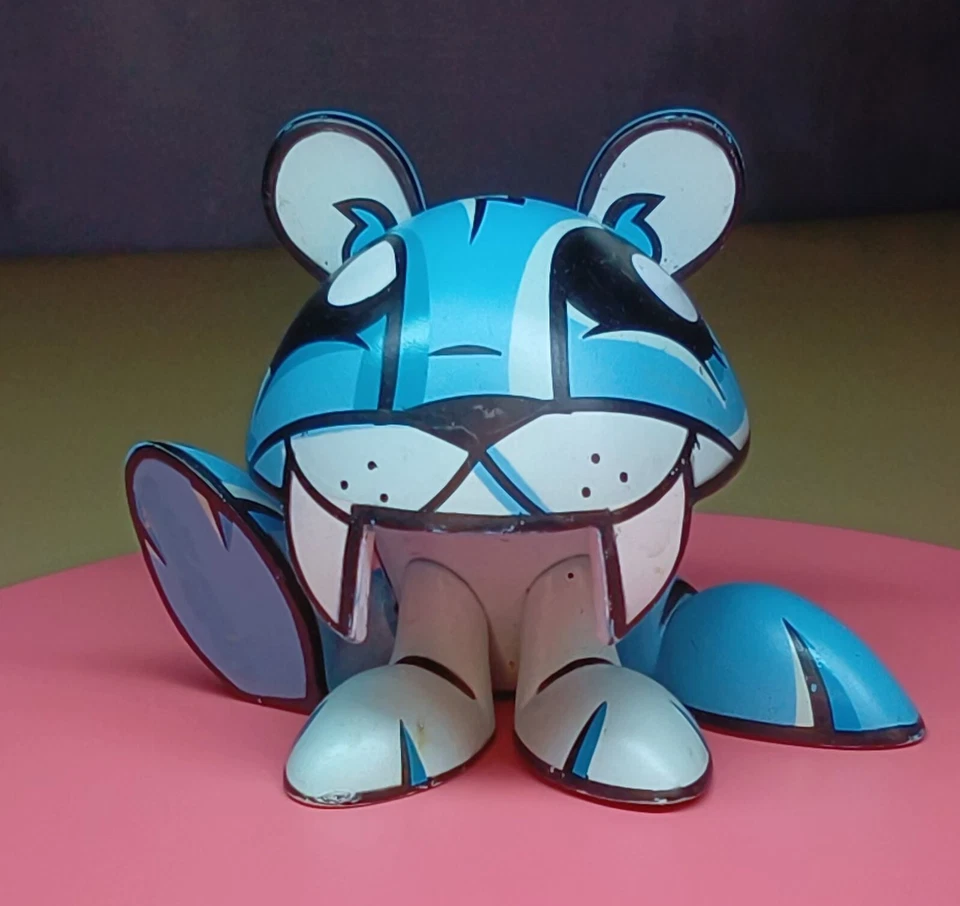 FROZEN CUTTER ~ Kidrobot FINDERS KEEPERS 3" Vinyl  / Joe Ledbetter @ 2007 - Image 1 of 1