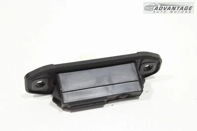 Toyota Corolla 2019-2024 puerta trasera puerta levadiza interruptor de liberación botón OEM Foto 1 de 4