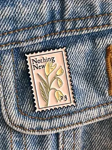 Taylor Swift - Nothing New (Taylors Version) Red Vault Track Enamel Pin Stamp - Picture 1 of 4