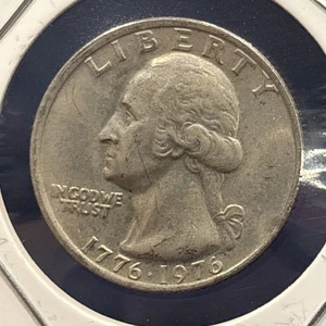 1776-1976 - Cuarto de dólar Bicentenario Washington SIN MARCA DE CECA - Centro cortado - Imagen 1 de 4