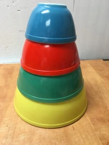 VINTAGE PYREX Primary Colors Set of 4 Mixing Nesting Bowls 401 402 403 404 - Picture 1 of 21