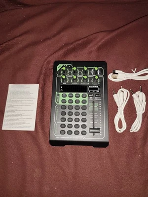 Multi-Functional Live Mixer Stereo Audio Mixer Professional Audio - Bild 1 von 4