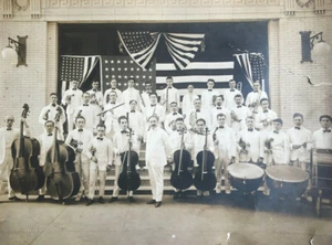 C. BENNETT MOORE - ORCHESTRE NEW ORLEANS - c. 1920 - 34,5 x 25 cm. - DÉCHIRURE - Bild 1 von 4