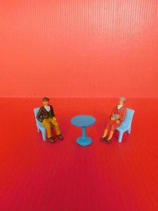 STARLUX/Petites Tallas .les Civiles: Raro Conjunto De 2 Figuras Y Muebles - Imagen 1 de 6
