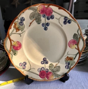 Antigua cerámica artística decorativa Weller Zona Plater manzanas y arándanos del siglo XIX - Imagen 1 de 11