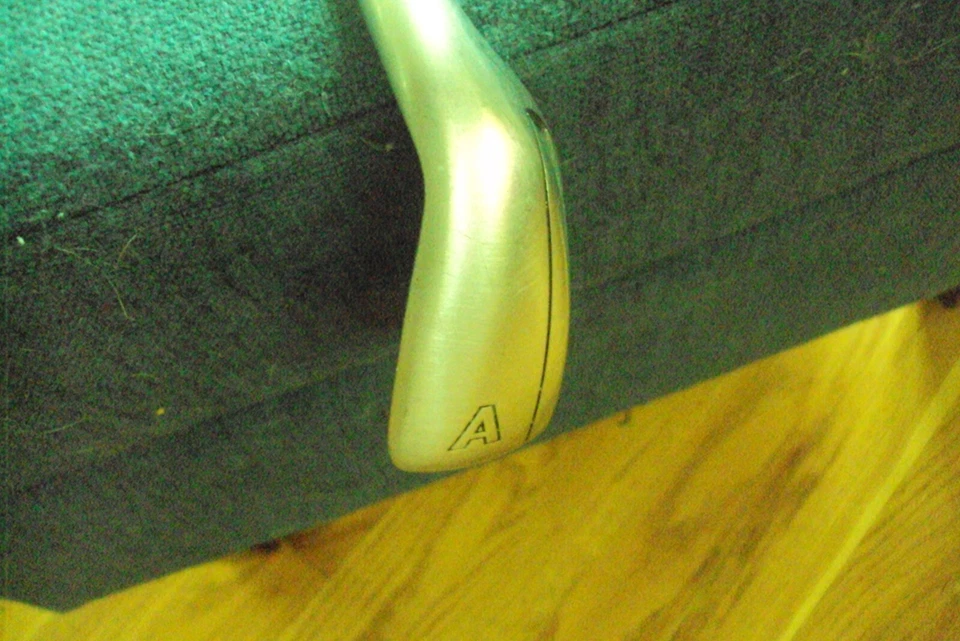 Callaway Razr X HL AW Graftech Lite wedge flex graphite 35" midsize grip - Image 1 of 4