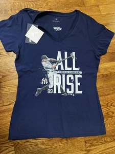 Nueva camiseta con cuello en V con etiqueta para mujer talla pequeña Aaron Judge All Rise NY Yankees. - Imagen 1 de 6