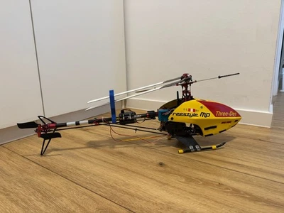 RC Helikopter Robbe Three-Dee MP Freestyle + Ersatzteile & Koffer - Bild 1 von 4