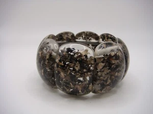 VINTAGE GETROCKNETE BLUME LUCITE MULTI LINK CHUNKY STRETCH ARMBAND NACHLASS - Bild 1 von 9
