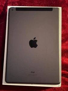 apple ipad 8th generation 32gb - Picture 1 of 7
