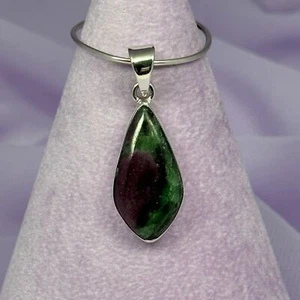 925 Silver Ruby in Zoisite crystal pendant 4.8g SN55136 - Picture 1 of 4