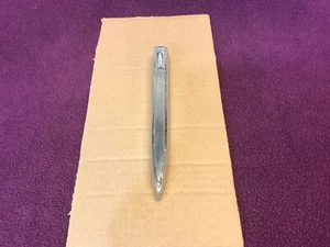 1975 Cadillac Molding Tip Hood Spear Emblem Ornament 1605178  OE GM - Picture 1 of 9