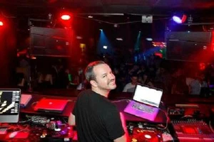 Max Graham Live Progressive House DJ-Sets Compilation (2003 - 2019) - Foto 1 di 7