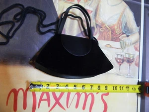 Kleine schwarze La Regale Samt Clutch Handtasche - Bild 1 von 3