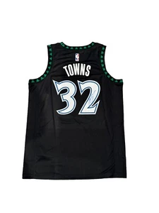 Karl Anthony Towns Signed Minnesota Timberwolves (2006-2008 Classic) Jersey JSA - Picture 1 of 4