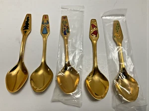 Juego de cinco cucharas vintage Meka Dinamarca Gold Demitasse Navidad 1966, 67, 68, 69,70 - Imagen 1 de 12