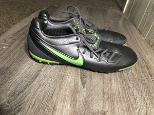 Las mejores ofertas en Zapatos de fútbol Nike Gris para Hombres | eBay