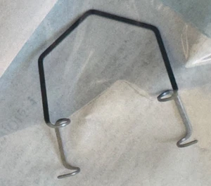 Opthalmic Surgical Instrument - Eye Speculum Clamp - Picture 1 of 2