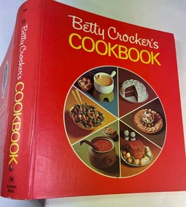 Betty Crocker's Cookbook 1969 1st Print 5 Ring Binder - Very Nice & Complete - Picture 1 of 4