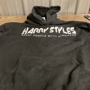 harry styles Black Hoodie Treat People With Kindness Size L - Picture 1 of 6
