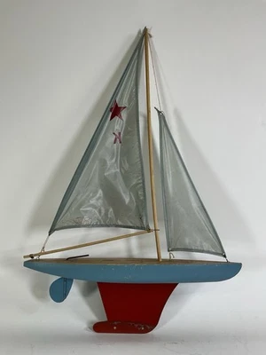 Vintage Keystone Sail Boat  Toy Original Sails & Mast & rudder & keel no damage - Image 1 of 4