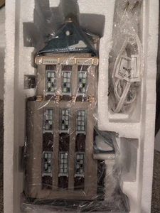 Dept. 56 Christmas In The City ‘94 Brokerage House 5881-5 - Picture 1 of 4