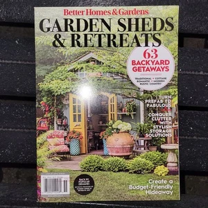 Garden Sheds & Retreats: Better Homes & Gardens Magazine 2025 ~ 63 Backyard - Foto 1 di 4