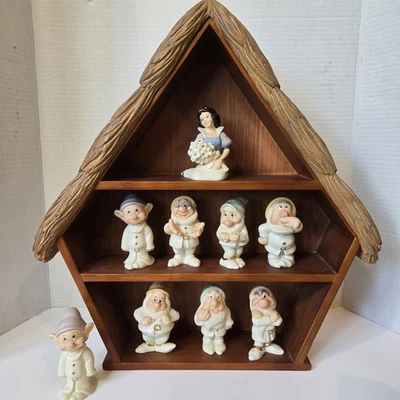Vtg Lenox Snow White and the Seven Dwarfs Salt And Pepper Set with Display Rack - Image 1 of 4
