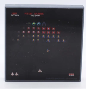 Galaga Arcade Spiel 6x6 Holografisches Schild - Bild 1 von 4