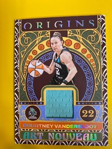 RS20086 2023 PANINI ORIGINS WNBA ART NOUVEAU JERSEY Courtney Vandersloot